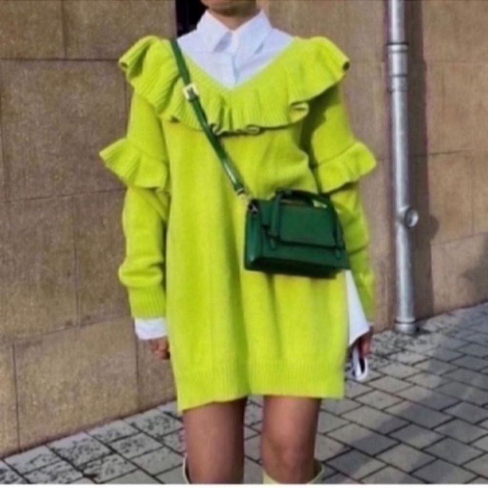Zara Green Ruffled Long-sleeve Oversized Tunic Sweater(Size M-L)